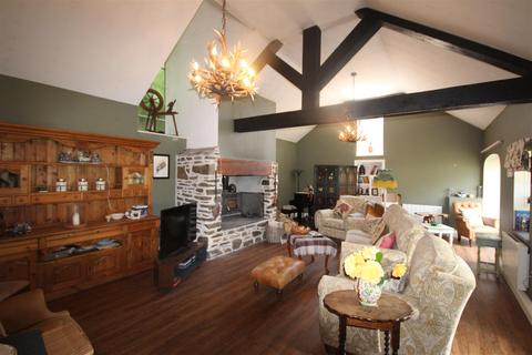 5 bedroom barn conversion for sale - Maenan, Llanrwst