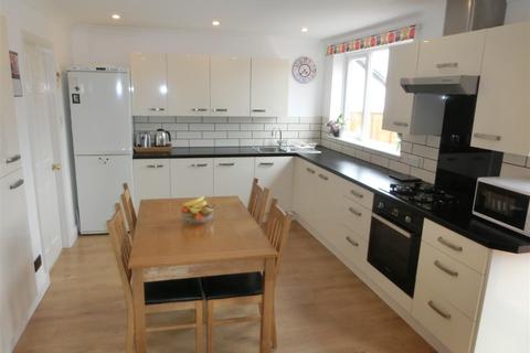 197 Maypole Lane, Birmingham, B14 4PS