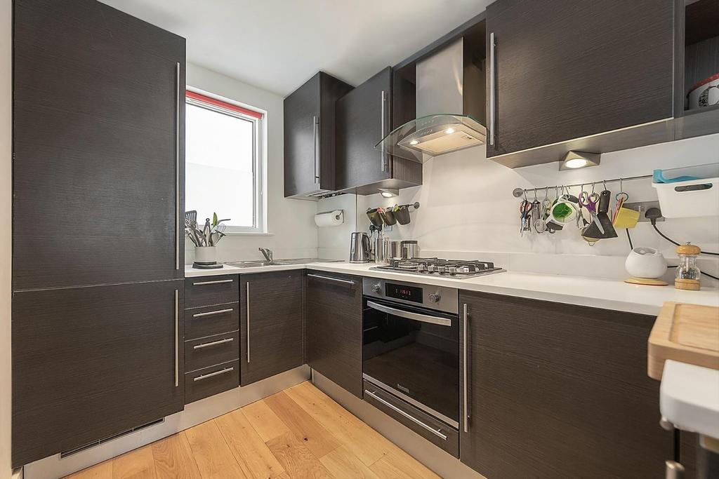 Kitchen (2).jpg