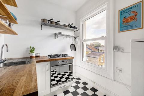 Flat C, 28 Jelf Road, London, SW2 1BJ