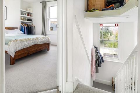 Flat C, 28 Jelf Road, London, SW2 1BJ