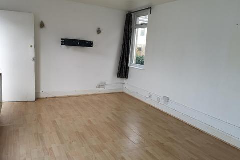 2 Nettlecombe Close, Sutton, SM2 6TR