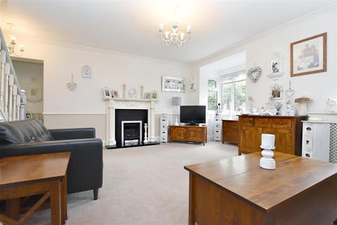 1 Berkeley Close, Abbots Langley, WD5 0XA