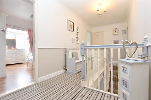1 Berkeley Close, Abbots Langley, WD5 0XA