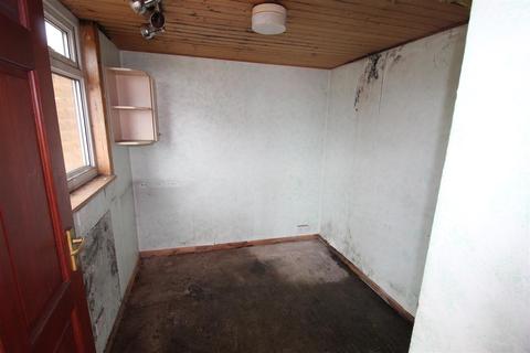5 Snowdon Drive, Horwich, Bolton, BL6 7DG