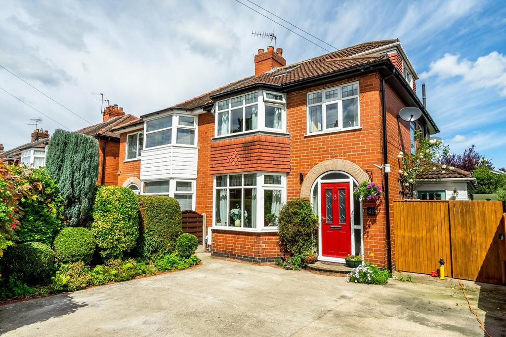 Broadway, Fulford, York 4 bed semidetached house £435,000