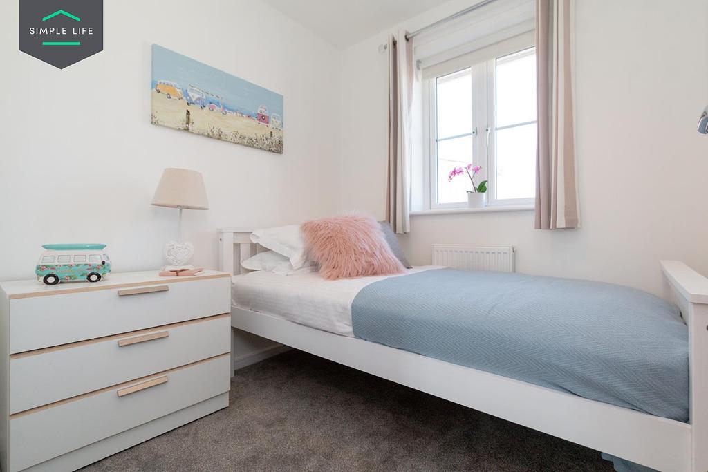 Weaver C single bed.jpg