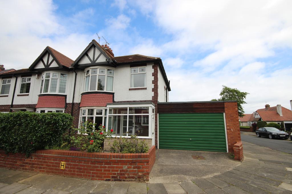Oakland Road, Monkseaton, Whitley... 3 bed semidetached house £300,000
