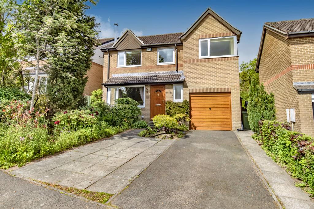 Dickson Drive, Hexham NE46 5 bed detached house for sale £375,000