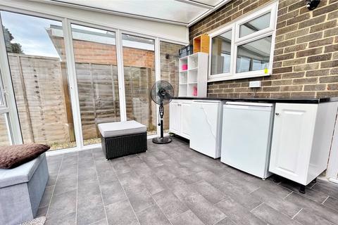 3 bedroom semi-detached house for sale - Lychpole Walk, Goring-by-Sea, Worthing, West Sussex, BN12