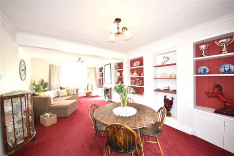12 Chalklands, Bourne End, SL8 5TJ