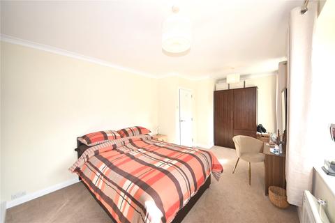 12 Chalklands, Bourne End, SL8 5TJ