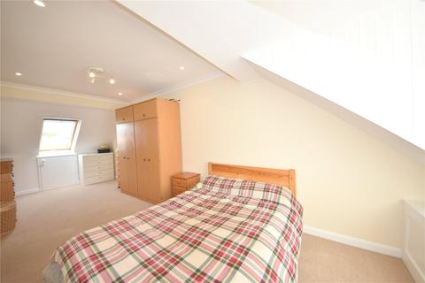 12 Chalklands, Bourne End, SL8 5TJ