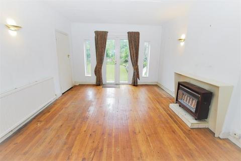 13 Woodcock Dell Avenue, Harrow, HA3 0PW