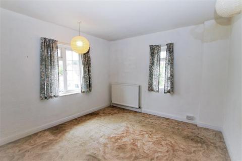 13 Woodcock Dell Avenue, Harrow, HA3 0PW