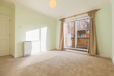 Flat 1, 7 Rainbow Quay, London, SE16 7UF