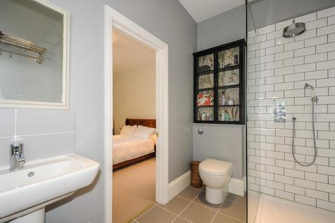190 Adelaide Avenue, London, SE4 1JN