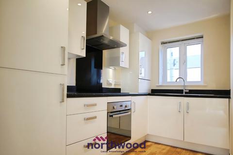 2 bedroom end of terrace house to rent, Tillhouse Road, Cranbrook, EX5