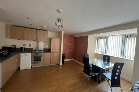 2 bedroom flat to rent, Kings Court Plaza, Townsend Way, Birmingham, B1 2RT