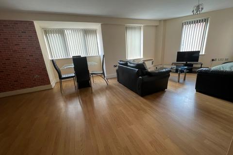 2 bedroom flat to rent, Kings Court Plaza, Townsend Way, Birmingham, B1 2RT