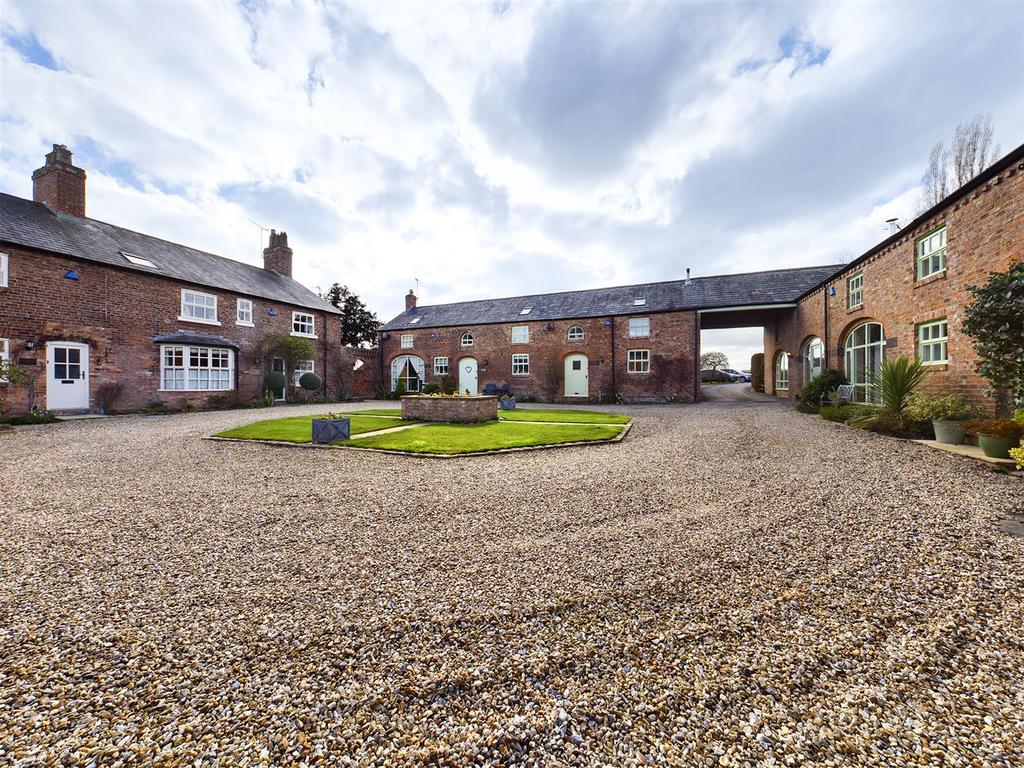 Yew Tree Cottage, Green End Farm, Hope Road, Broughton, Chester 2 bed