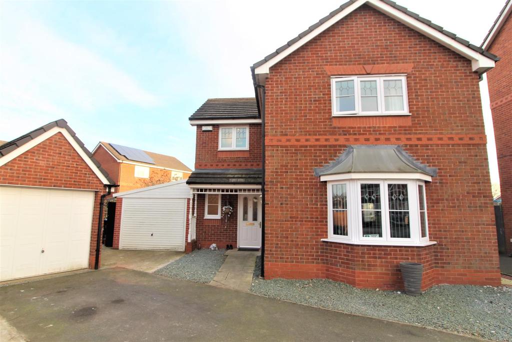 Alyn Road, Gwersyllt, Wrexham 4 bed detached house for sale £290,000