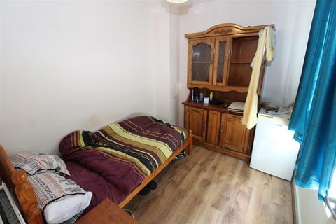 3 bedroom end of terrace house for sale - Clwyd Wen, Wrexham