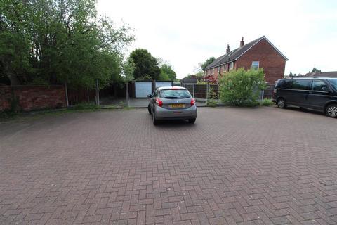 33 High Street, Rhostyllen, Wrexham, LL14 4AG
