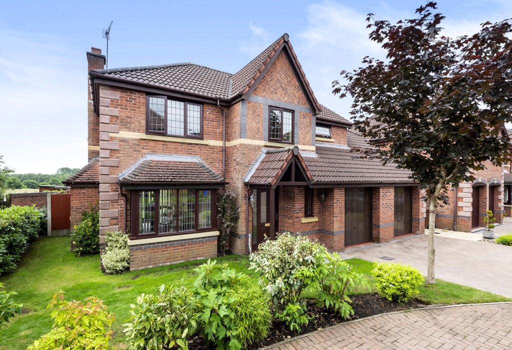 Falconwood Chase, Worsley, Manchester 4 bed detached house £675,000