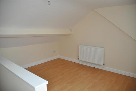 2 bedroom apartment to rent - William Street, Holyhead