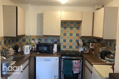 9 Castle Close, Monmouth, NP25 5UG