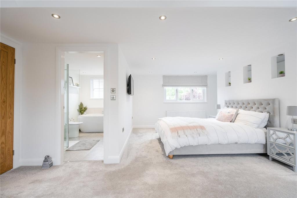Main Bedroom