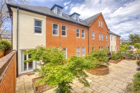 Flat 1, Blomfield Place, 30 Frances Road, Windsor, SL4 3AA