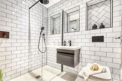 Flat 1, Blomfield Place, 30 Frances Road, Windsor, SL4 3AA