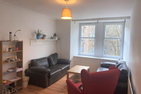 3 bedroom flat to rent, Wilton Street, Kelvinside, Glasgow, G20