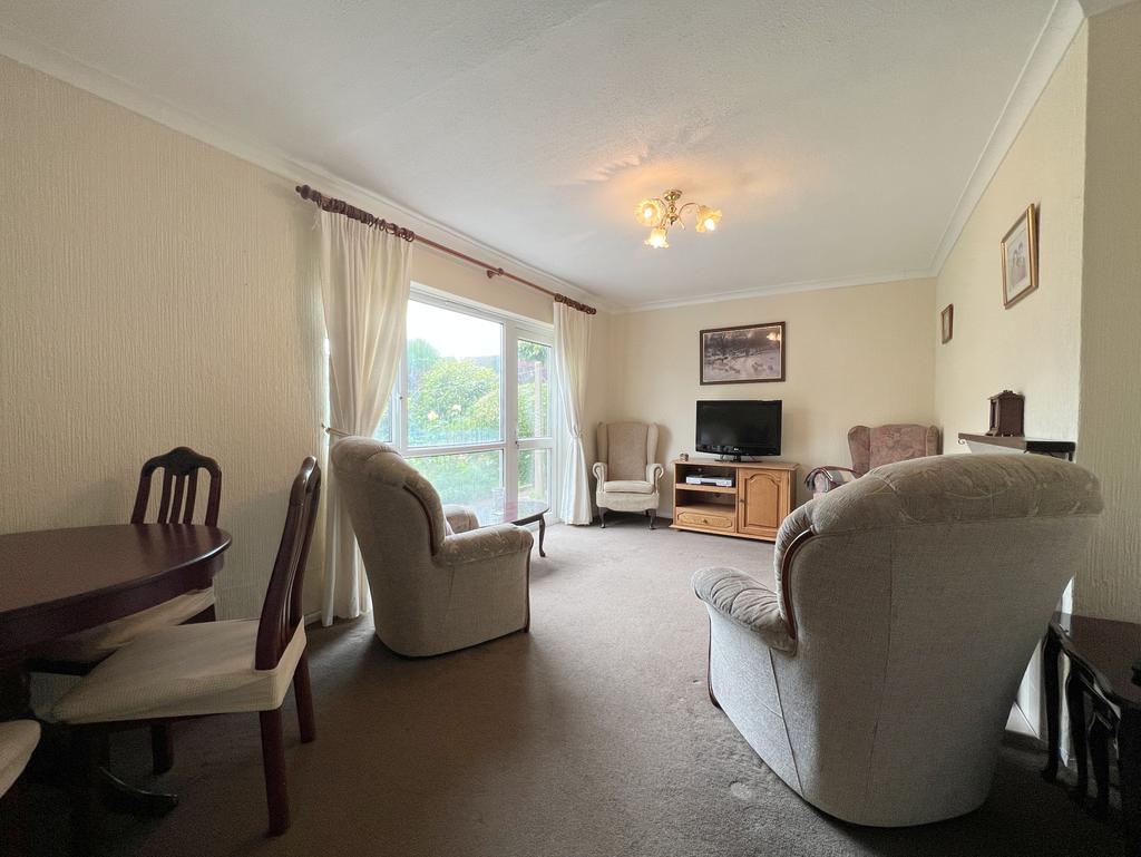 Living &amp; Dining Room