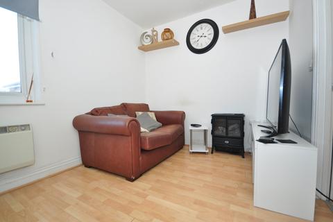 2 bedroom flat to rent - Trafalgar Lane Newport PO30