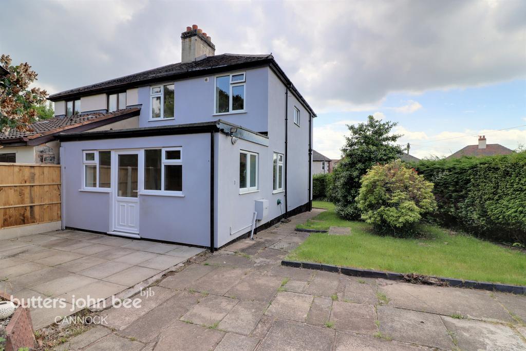 Mount Avenue, Cannock 3 bed semidetached house £235,000