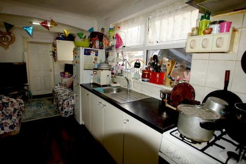 1 bedroom flat for sale - Selsdon Road, London E13