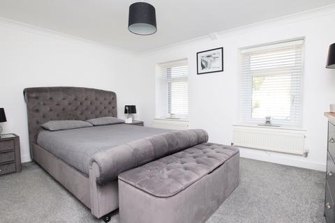 32 Pochin Crescent, Tredegar, NP22 4JR