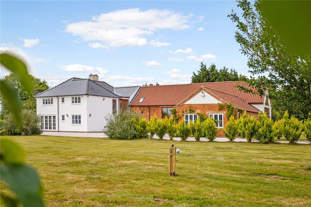 Caythorpe Road, Caythorpe, Nottingham, NG14 5 bed detached house £