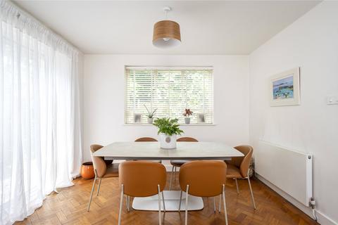 4 bedroom detached house for sale - Parkgate Close, Kingston upon Thames, KT2