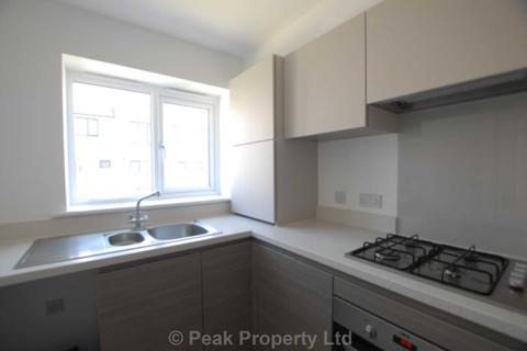 2 bedroom terraced house to rent - Cole Avenue, Southend-On-Sea