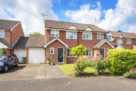 27 Chapel Meadow, Tring, HP23 5HB