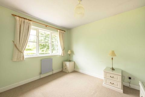 27 Chapel Meadow, Tring, HP23 5HB