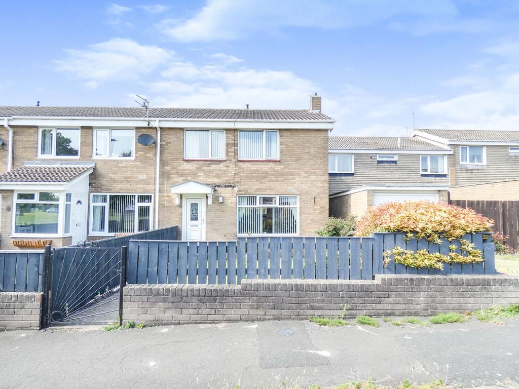 Lyndhurst Road, Ashington... 3 bed terraced house £129,999