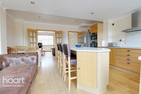 51 Macdonald Avenue, Hornchurch, RM11 2NF