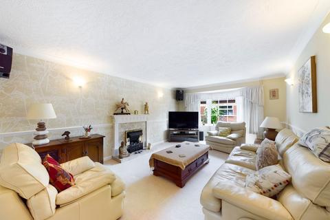 6 Basil Close, Northampton, NN4 0TQ