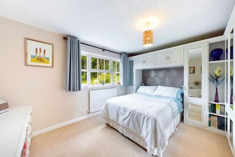 6 Basil Close, Northampton, NN4 0TQ