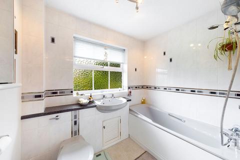 6 Basil Close, Northampton, NN4 0TQ